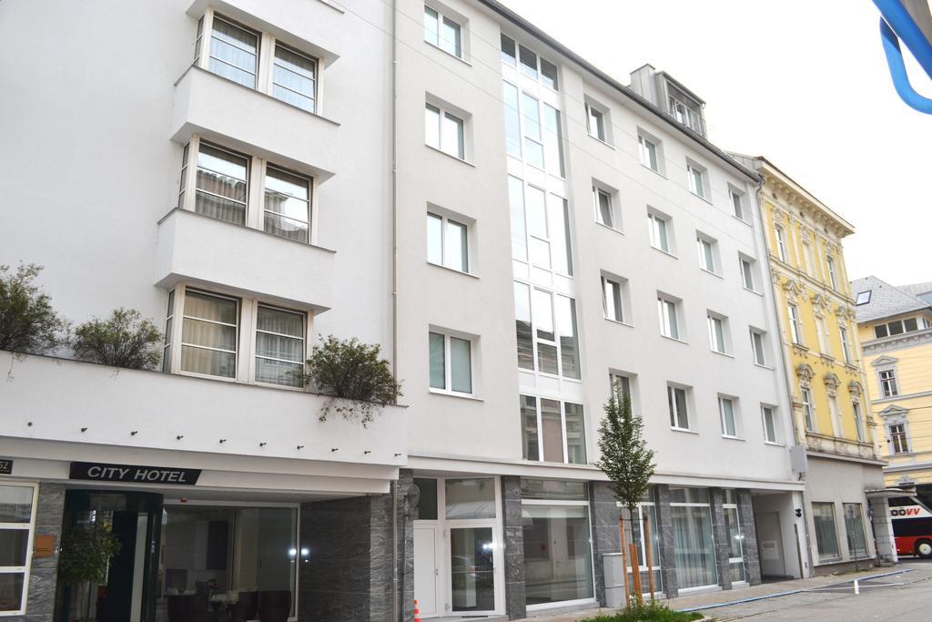 City Hotel Линц Экстерьер фото