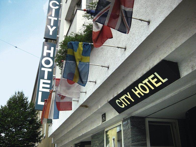 City Hotel Линц Экстерьер фото