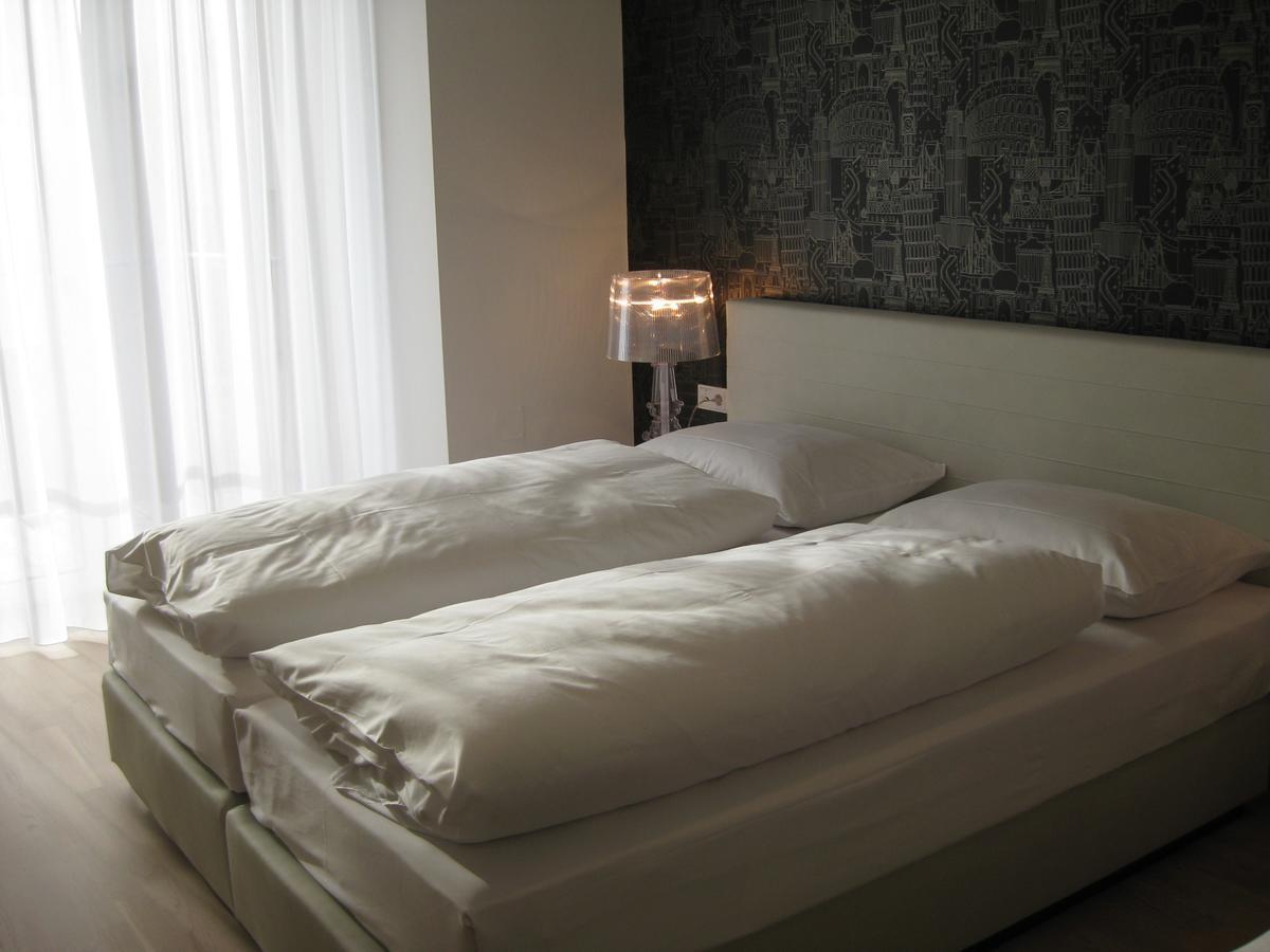 City Hotel Линц Экстерьер фото